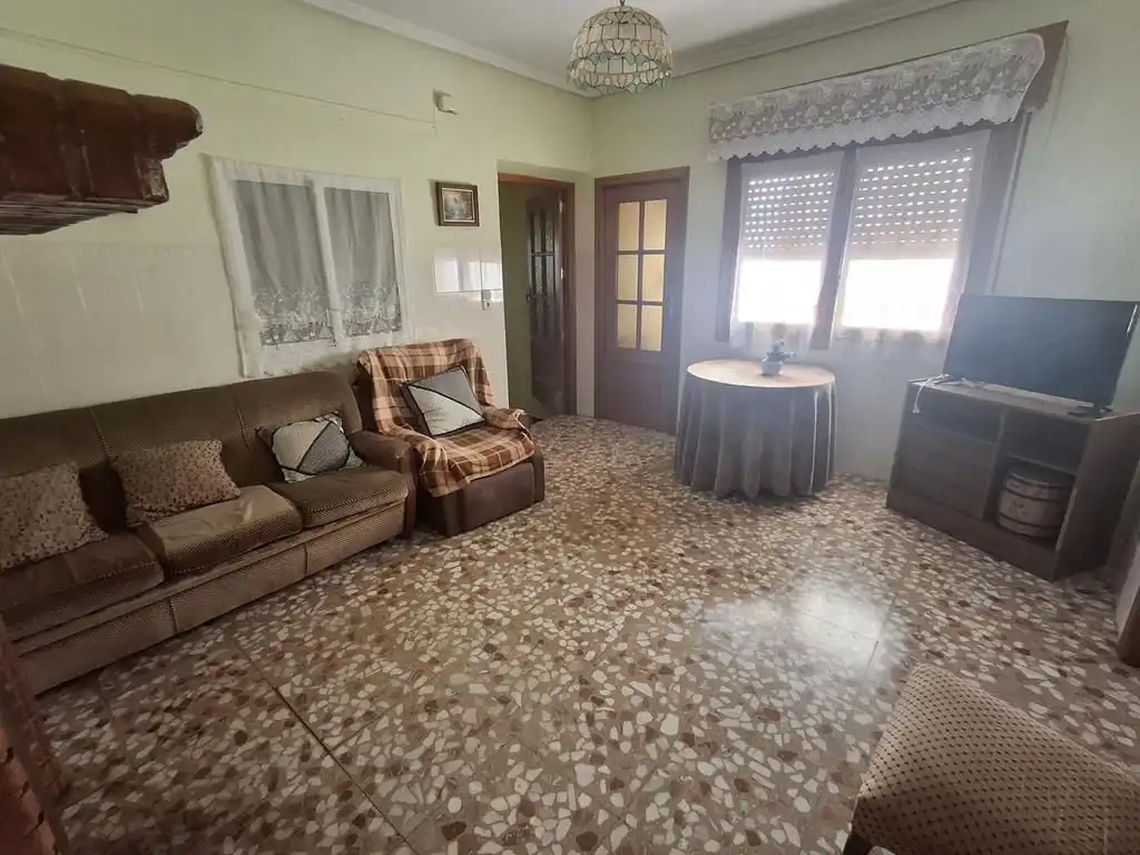 Sala d'estar de Casa o xalet en venda en La Roda amb Traster