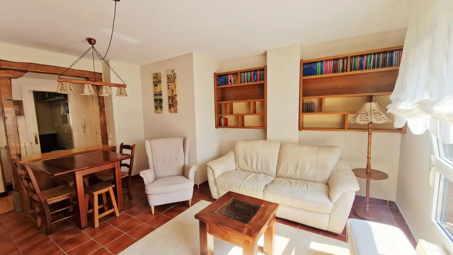 Sala de estar de Piso de alquiler en Torrelavega  con Calefacción, Amueblado y Balcón