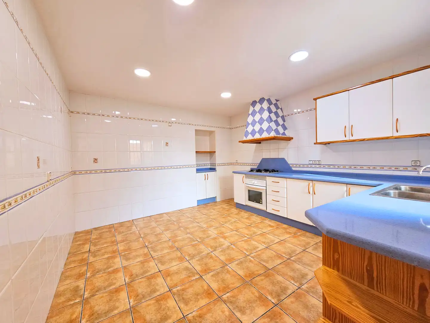 Kitchen of Houses for sale in Cartagena  with Air Conditioner, Heating and Private garden