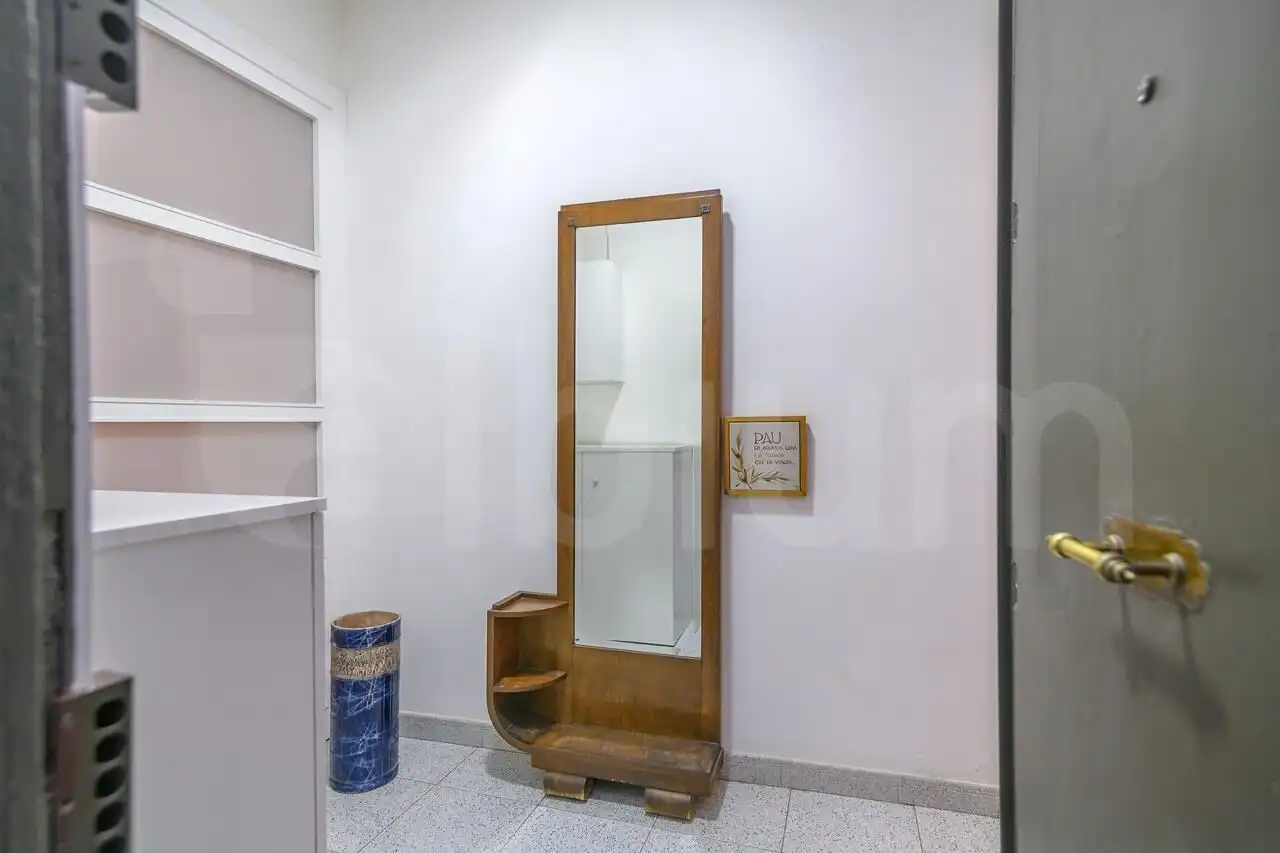 Wohnung zum Verkauf in Barcelona mit Heizung, Parkett und Terrasse