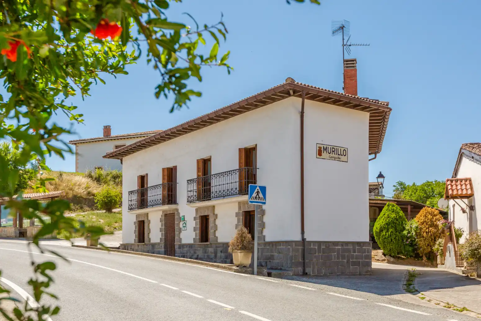 Vista exterior de Casa o chalet en venta en Lónguida / Longida con Calefacción, Jardín privado y Amueblado