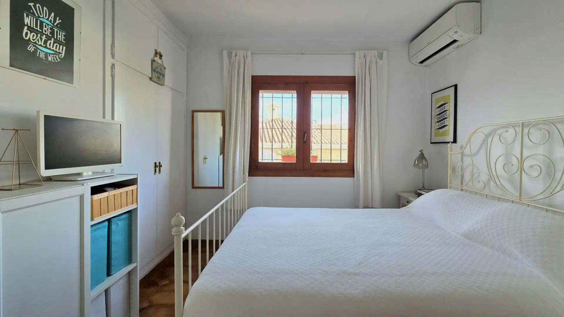 Bedroom of Houses for sale in Benalmádena  with Air Conditioner, Heating and Private garden