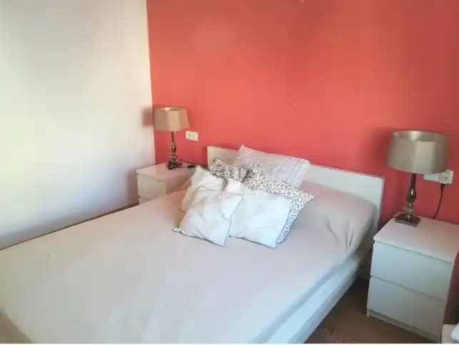 Habitación de Piso de alquiler en Sevilla con Aire acondicionado, Terraza y Amueblado