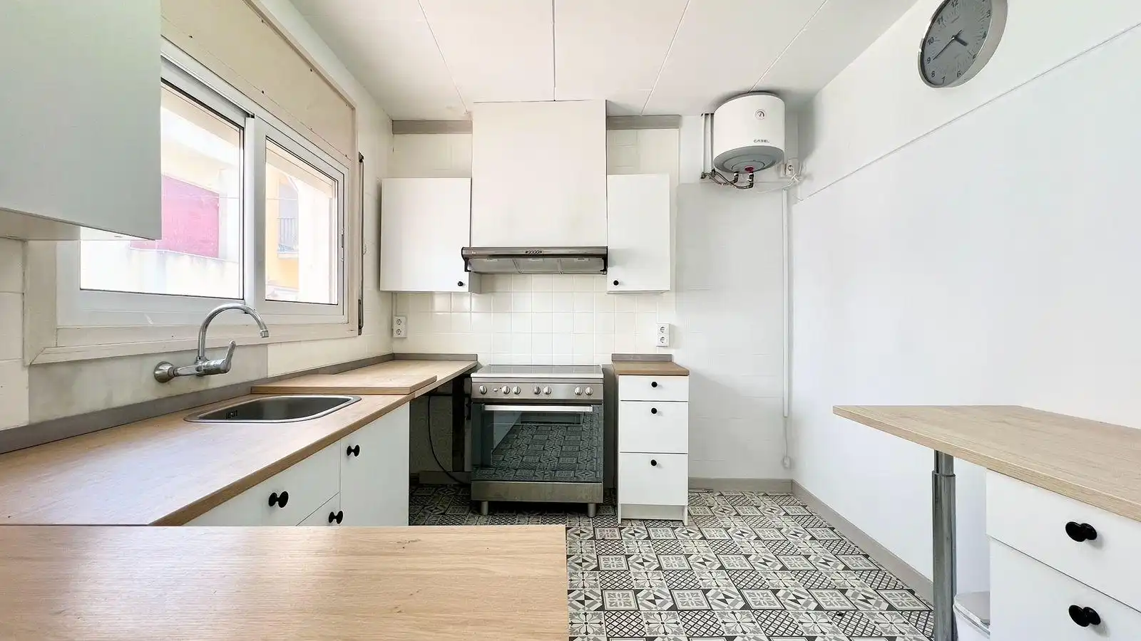 Küche von Haus oder Chalet zum Verkauf in Mataró mit Terrasse