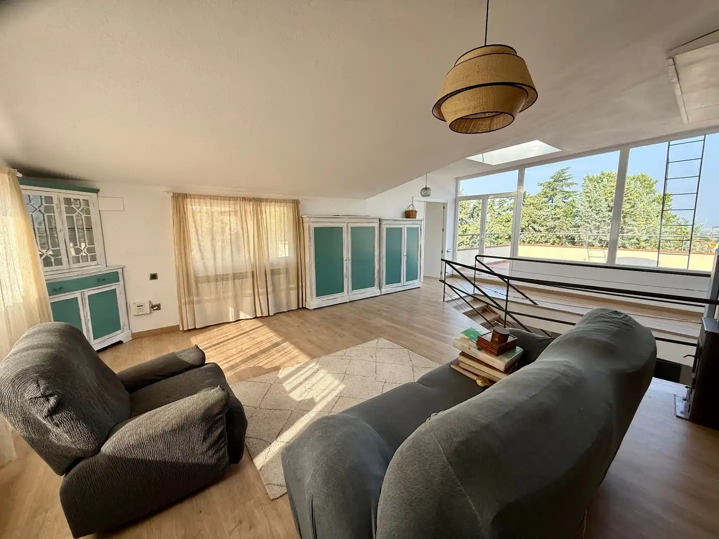 Sala d'estar de Casa o xalet de lloguer en Boadilla del Monte amb Aire condicionat i Piscina