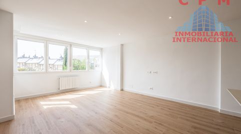 Foto 2 von Wohnung zur Miete in Mirasierra, Madrid Capital