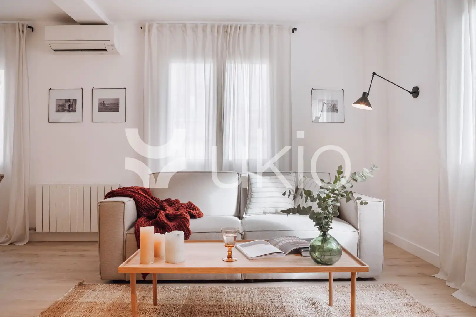 Living room of Apartments for rent in Barcelona  with Air Conditioner, Furnished and Oven