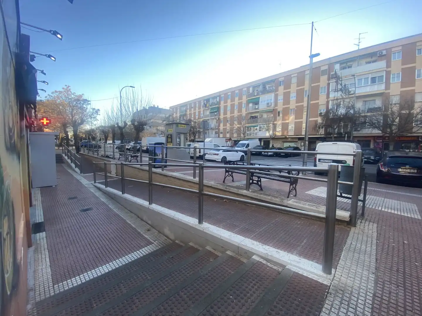 Exterior view of Commercial properties for rent in Torrejón de Ardoz  with Air Conditioner