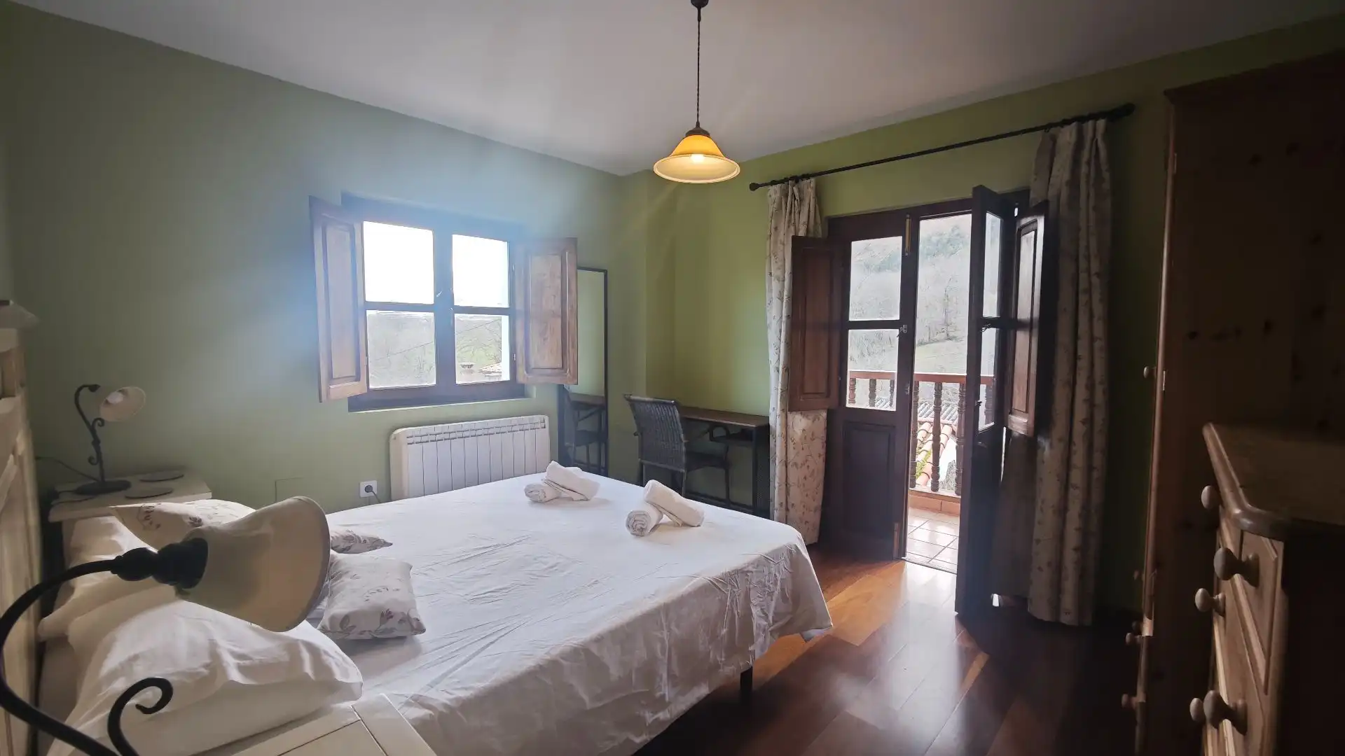 Habitación de Casa o chalet en venta en Llanes con Calefacción, Jardín privado y Terraza