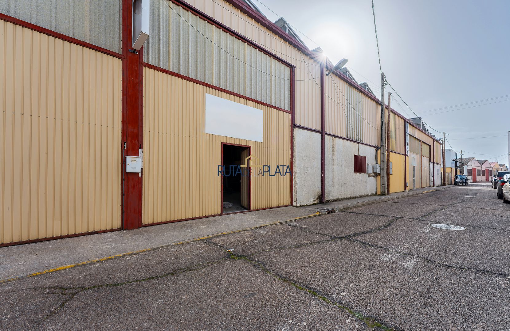 Außenansicht von Fabrikhallen zur Miete in Zamora Capital 