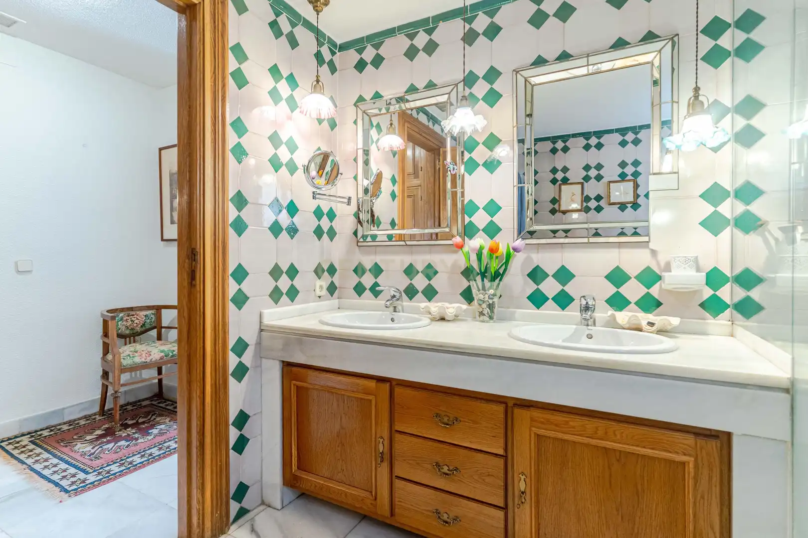 Baño de Dúplex en venta en Granada con Aire acondicionado, Jardín privado y Trastero