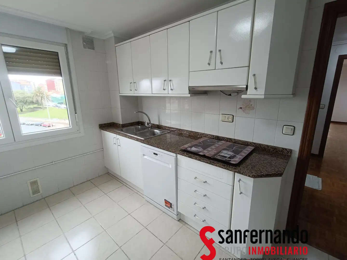 Kitchen of Flat for rent in Santander  with Heating, Parquet flooring and Furnished