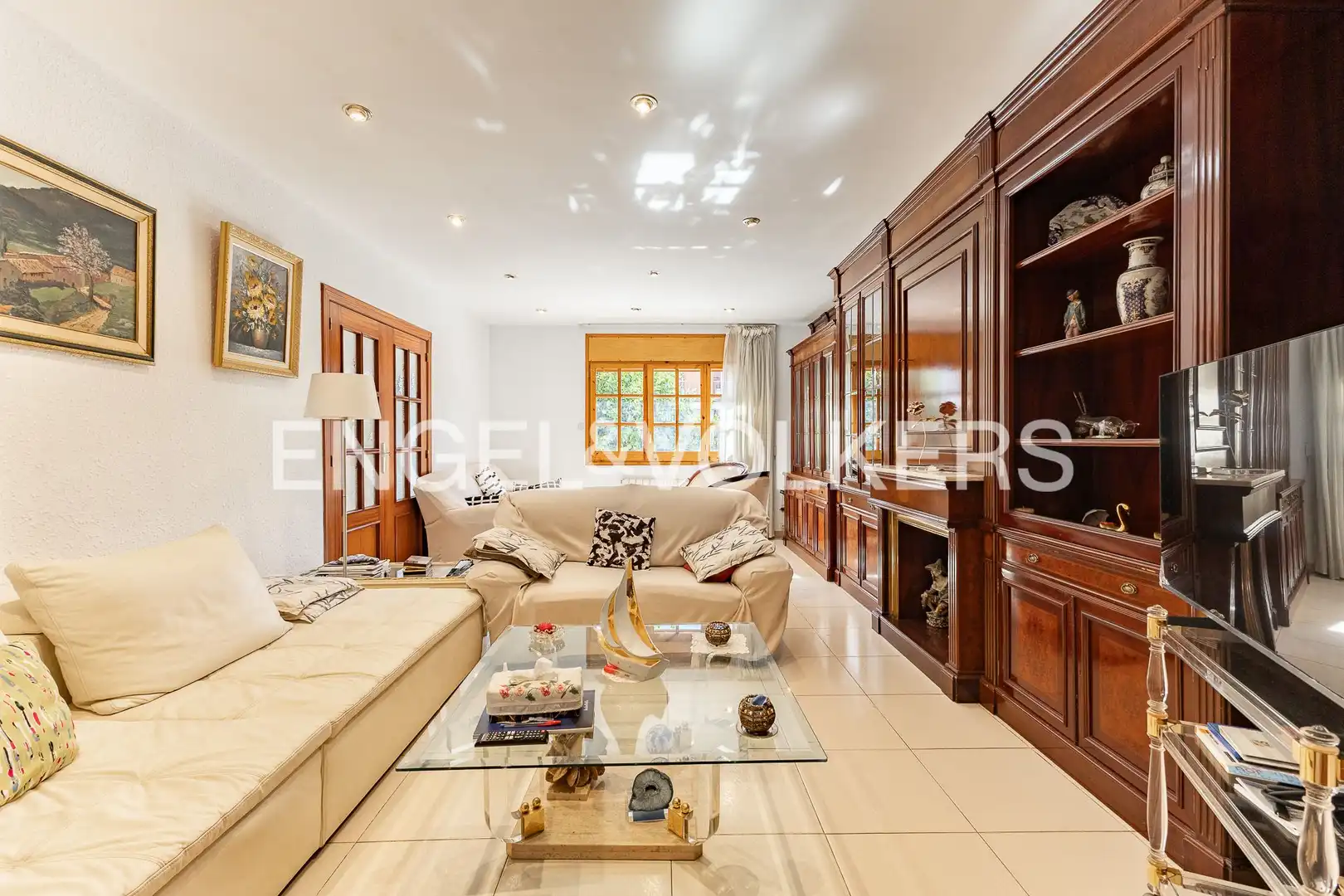 Sala d'estar de Casa adosada en venda en Vilassar de Mar amb Calefacció, Jardí privat i Terrassa