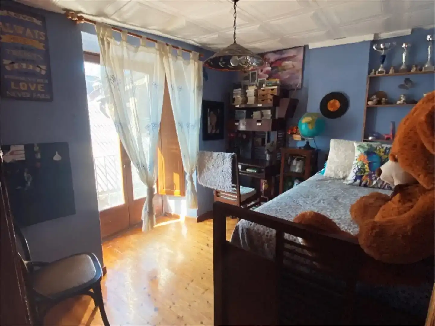 Habitación de Casa adosada en venta en Esterri d'Àneu con Parquet