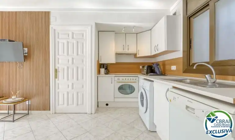 Apartament amb piscina en venda a Carrer de Josep Carner, imagen 5
