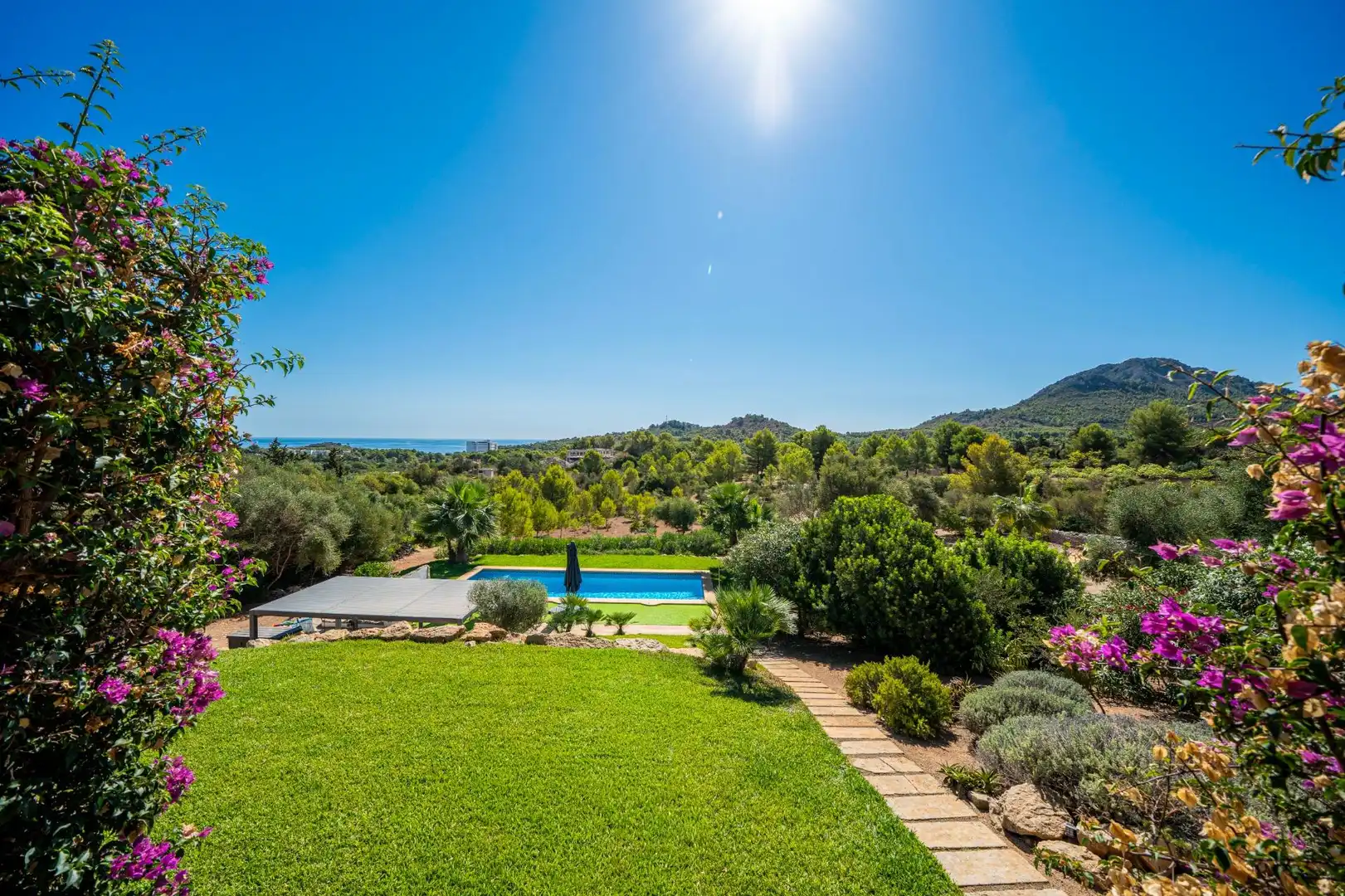 Jardín de Finca rústica en venta en Font de Sa Cala