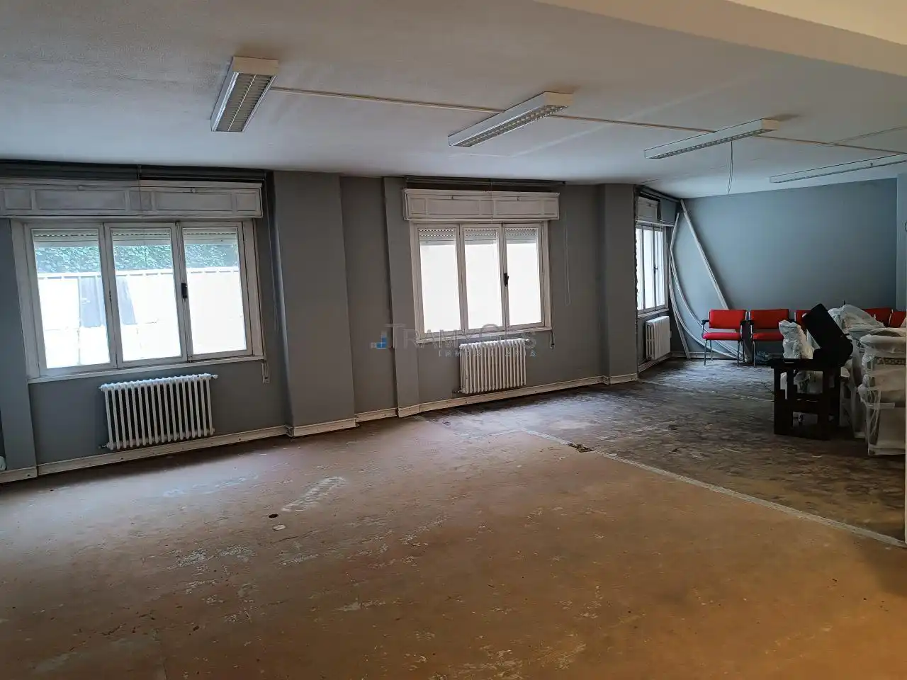 Office for sale in Vigo   with Heating