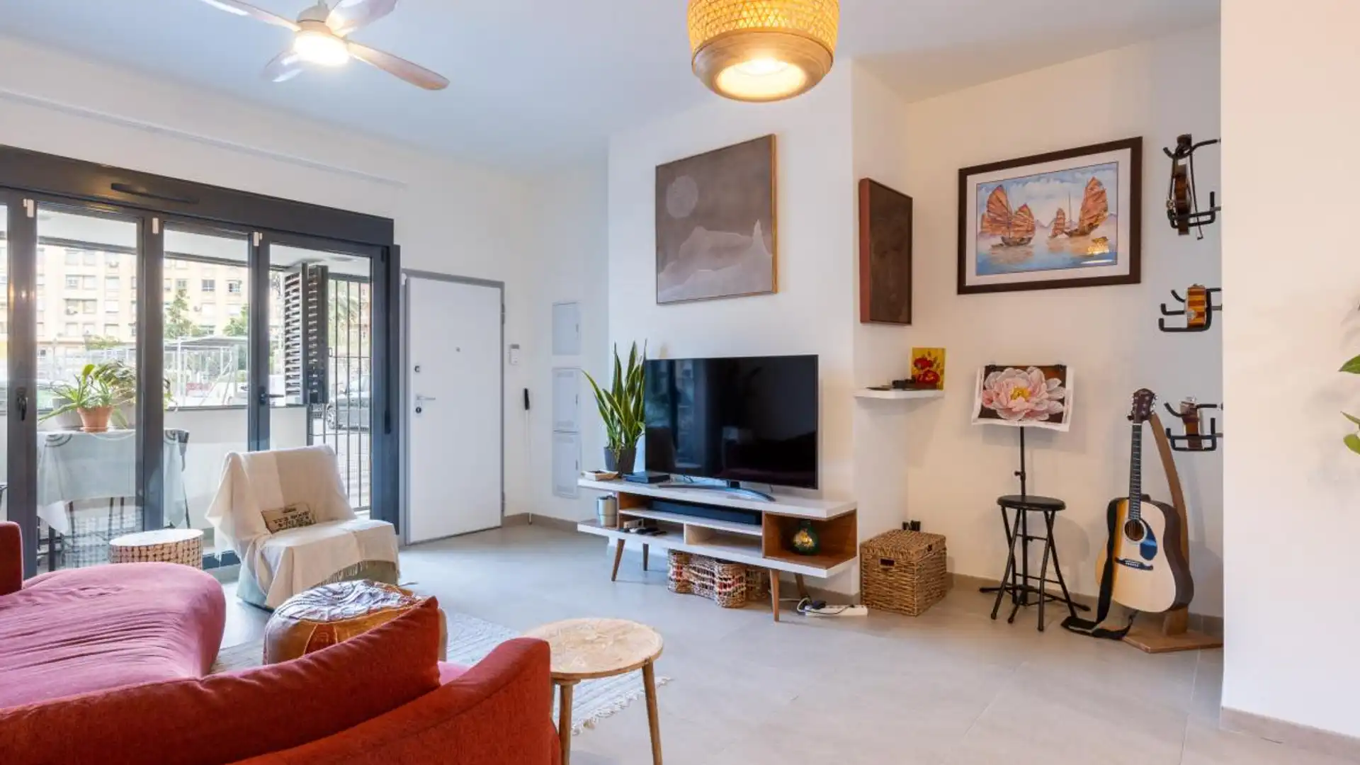 Sala d'estar de Planta baixa en venda en  Valencia Capital amb Aire condicionat, Calefacció i Terrassa