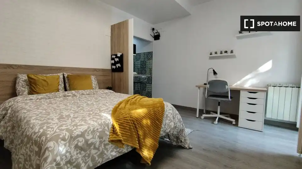 Wohnung zur Miete in Pont Vell