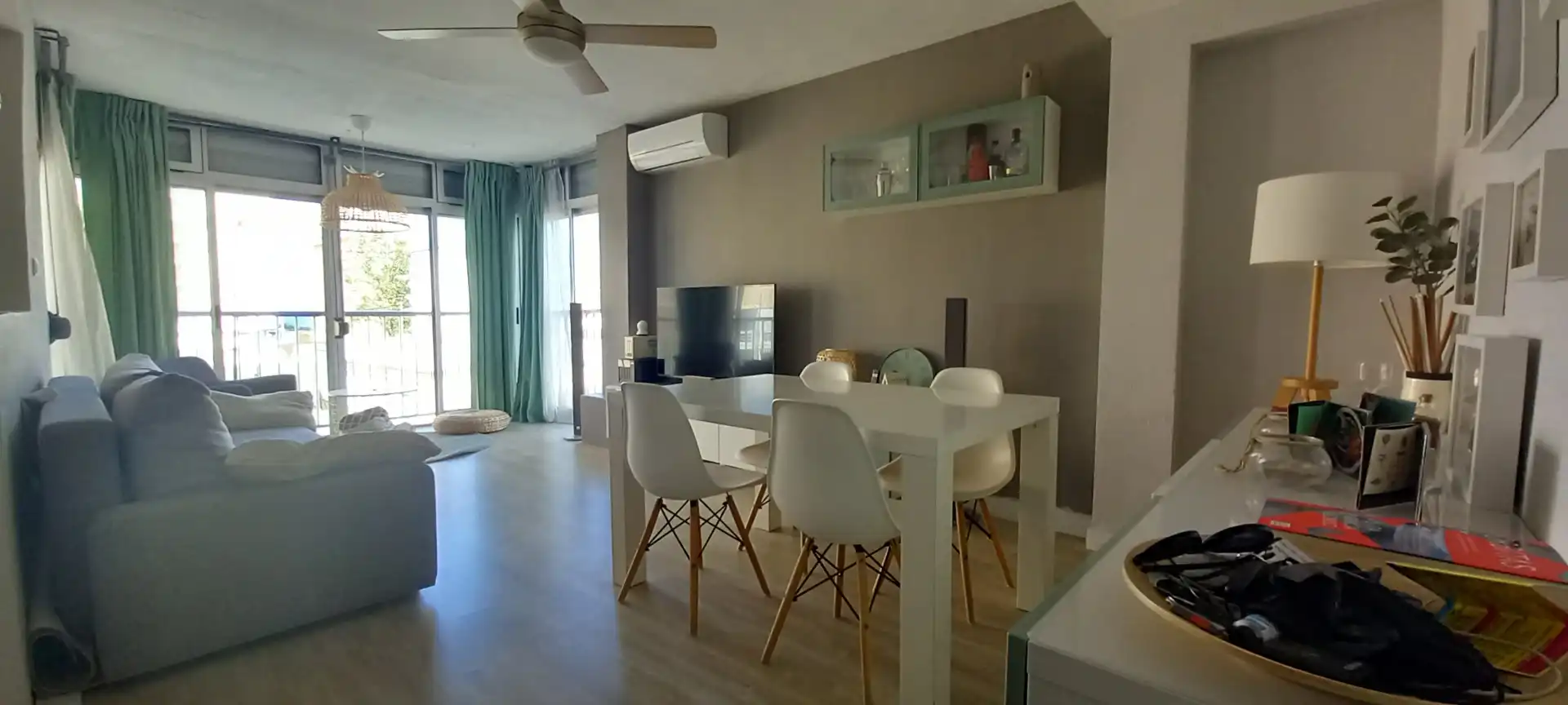 Sala d'estar de Apartament en venda en Gandia amb Aire condicionat, Calefacció i Moblat