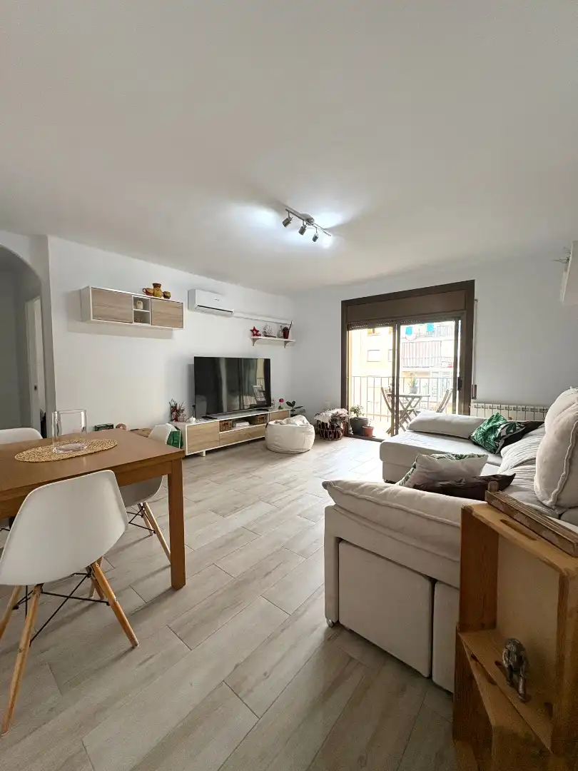 Sala d'estar de Pis en venda en Terrassa amb Aire condicionat, Calefacció i Parquet