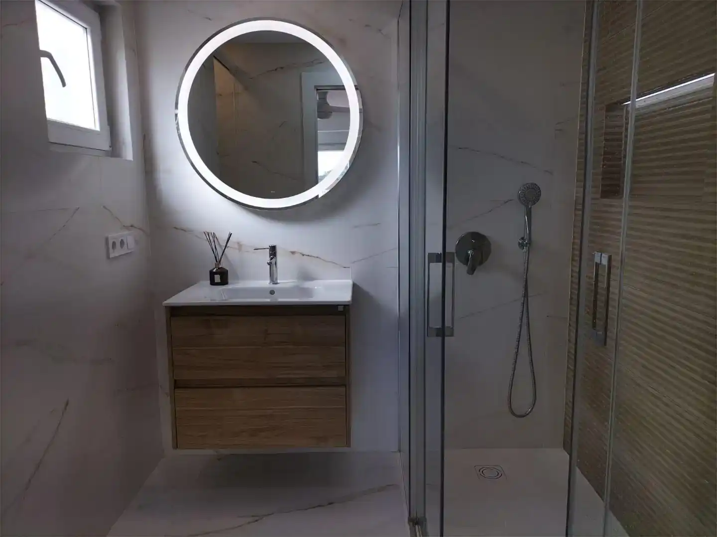 Badezimmer von Wohnungen zur Miete in Málaga Capital mit Klimaanlage