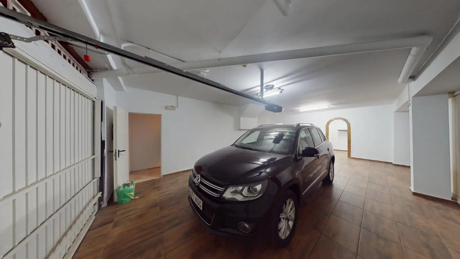 Parking of Detached homes for sale in Alicante / Alacant  with Air Conditioner, Heating and Private garden