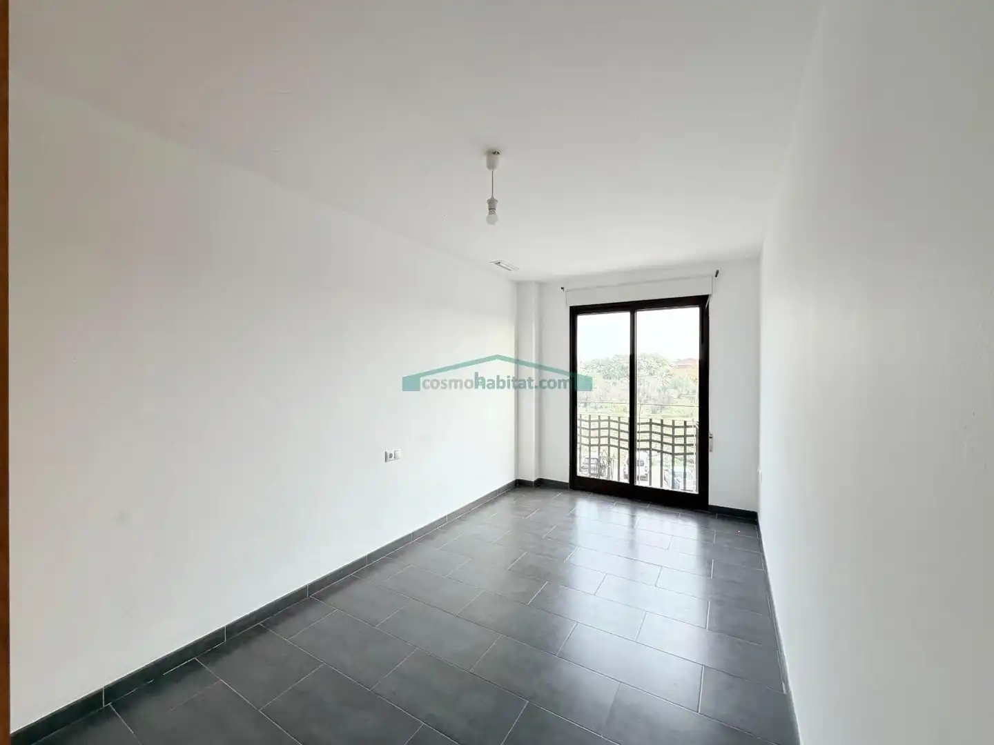 Habitación de Piso en venta en L'Eliana con Calefacción y Balcón