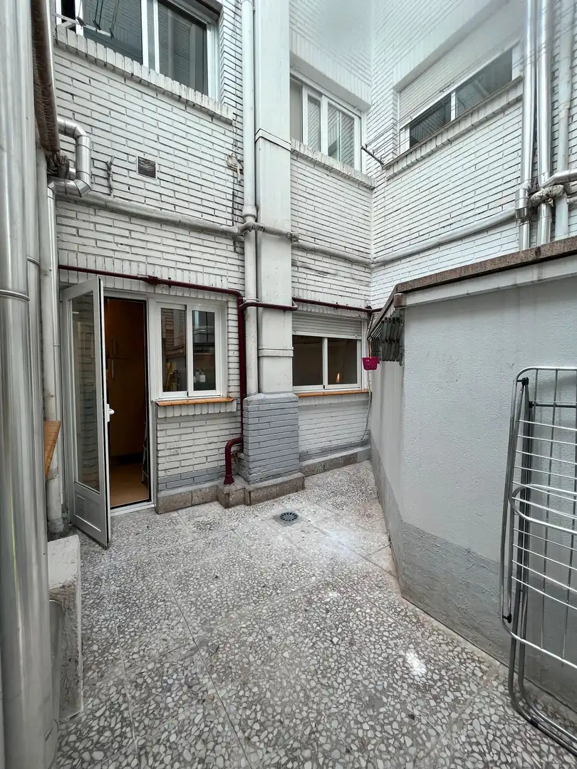 Vista exterior de Piso de alquiler en Madrid con Aire acondicionado, Terraza y Amueblado