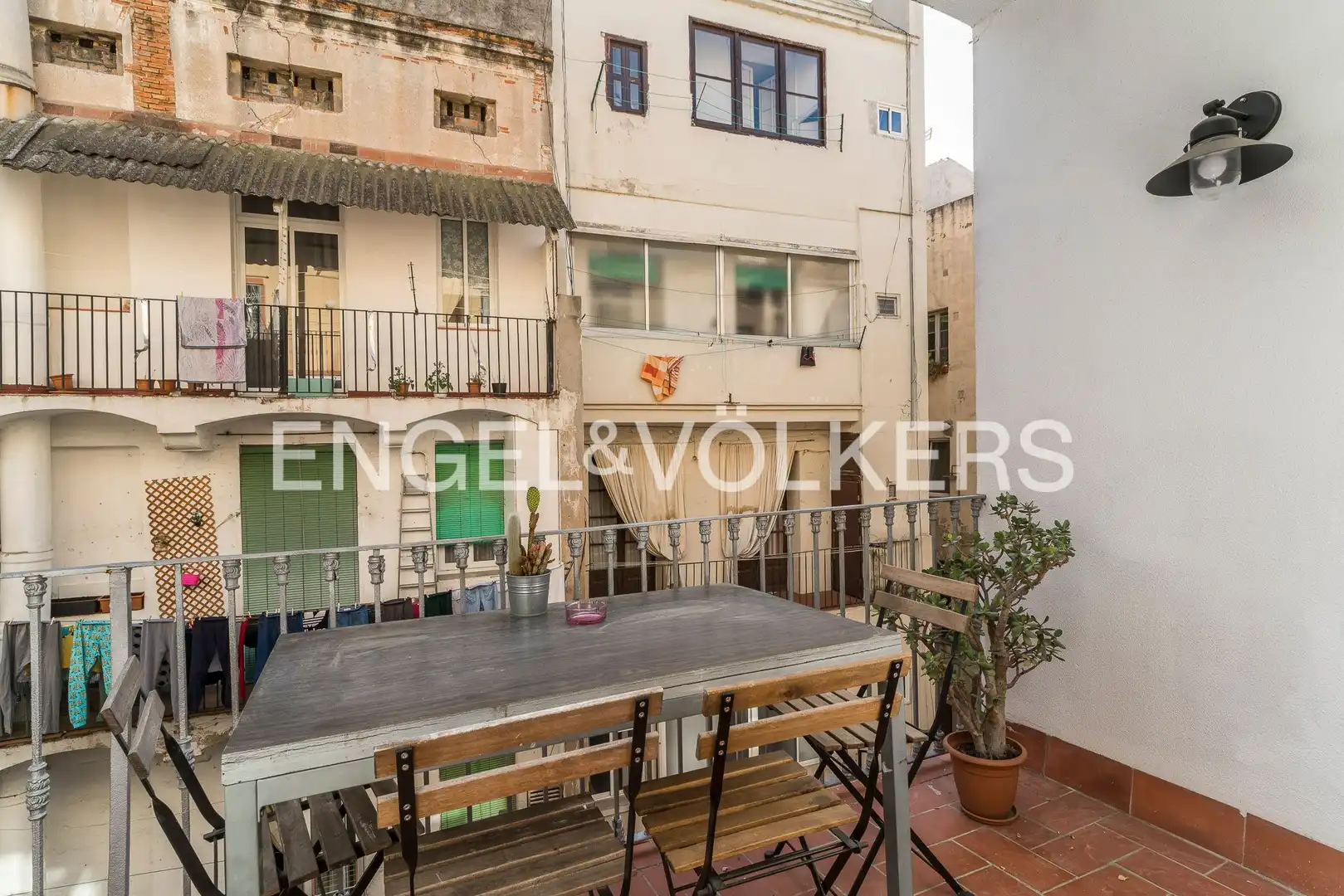 Balcony of Flat for rent in Barcelona  with Air Conditioner, Heating and Storage room