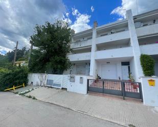 Vista exterior de Casa adosada en venda en Dosrius amb Aire condicionat, Terrassa i Balcó