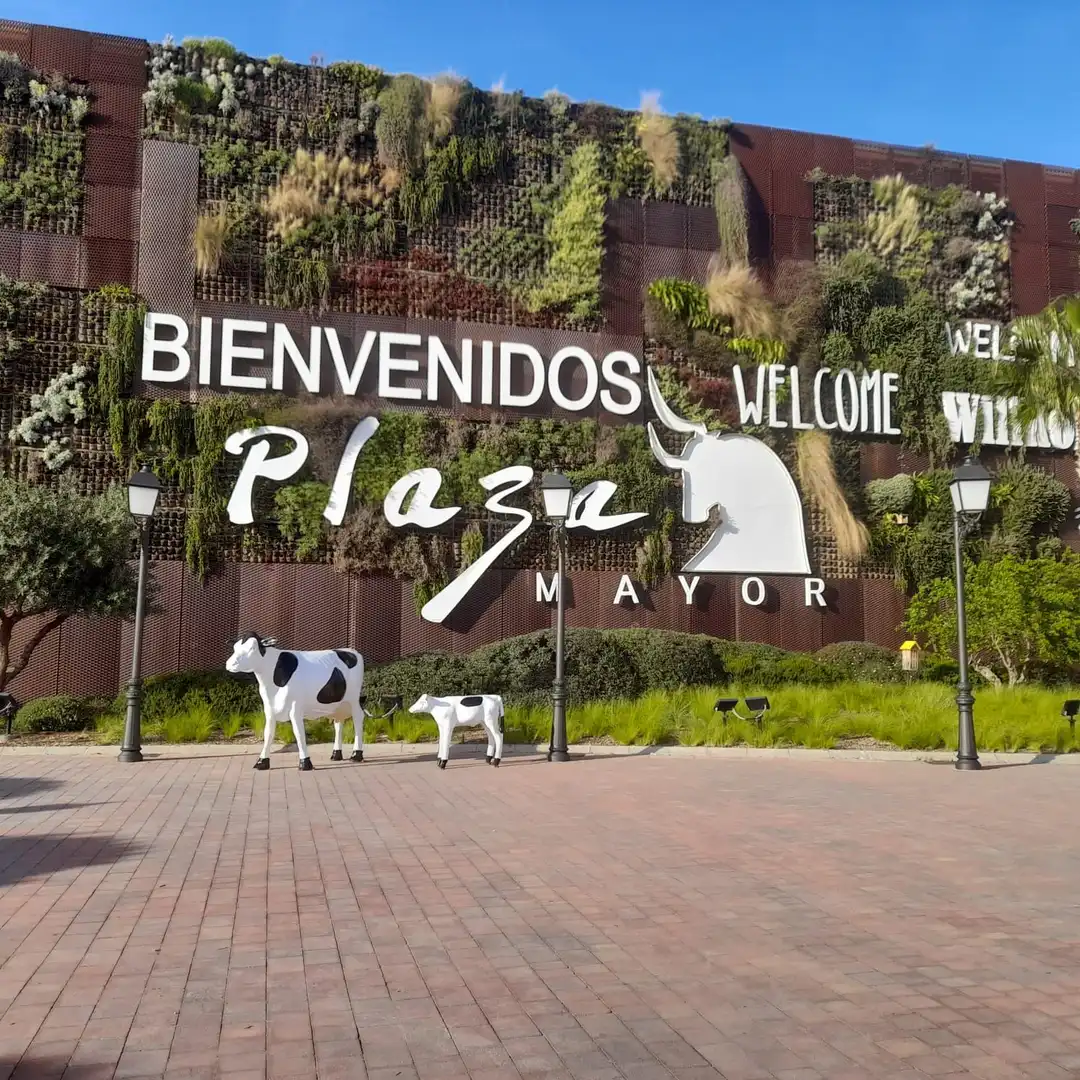Vista exterior de Garatge en venda en Benalmádena