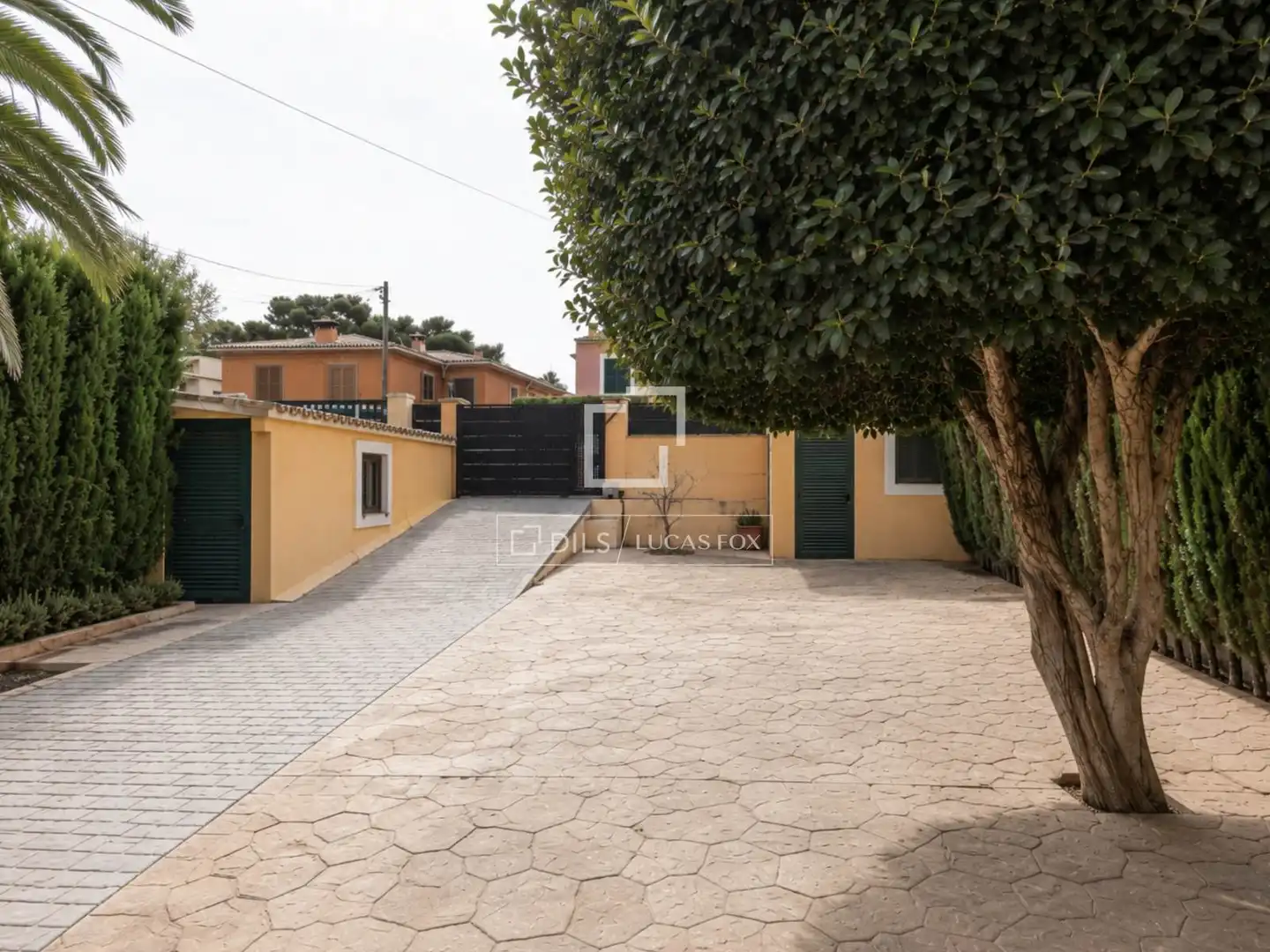 Vista exterior de Casa o xalet de lloguer en Llucmajor amb Aire condicionat, Calefacció i Jardí privat