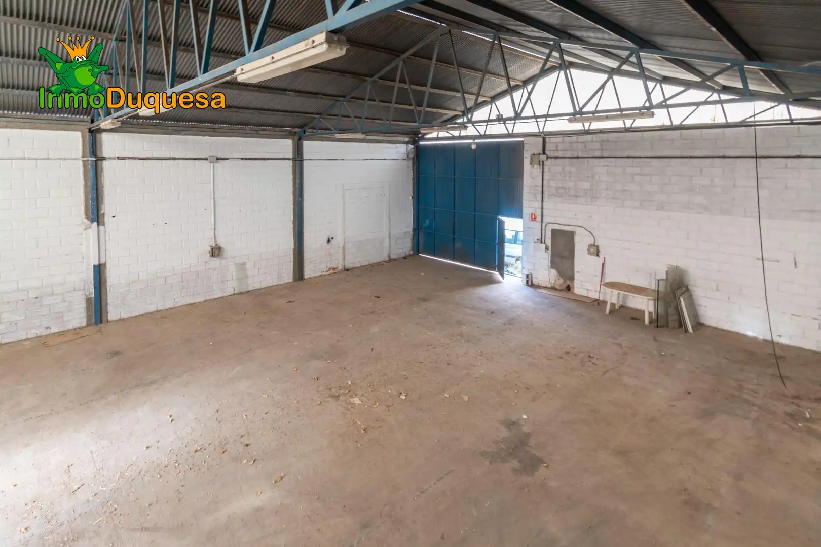 Industrial buildings for sale in Jun