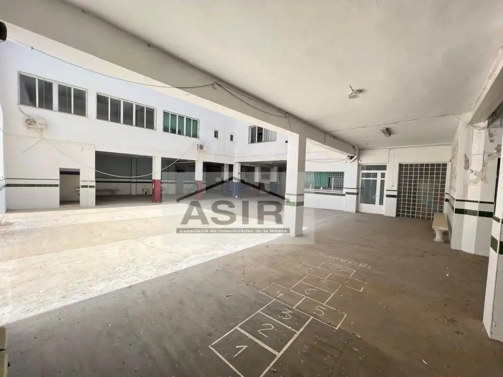 Vista exterior de Edificio en venta en Alzira