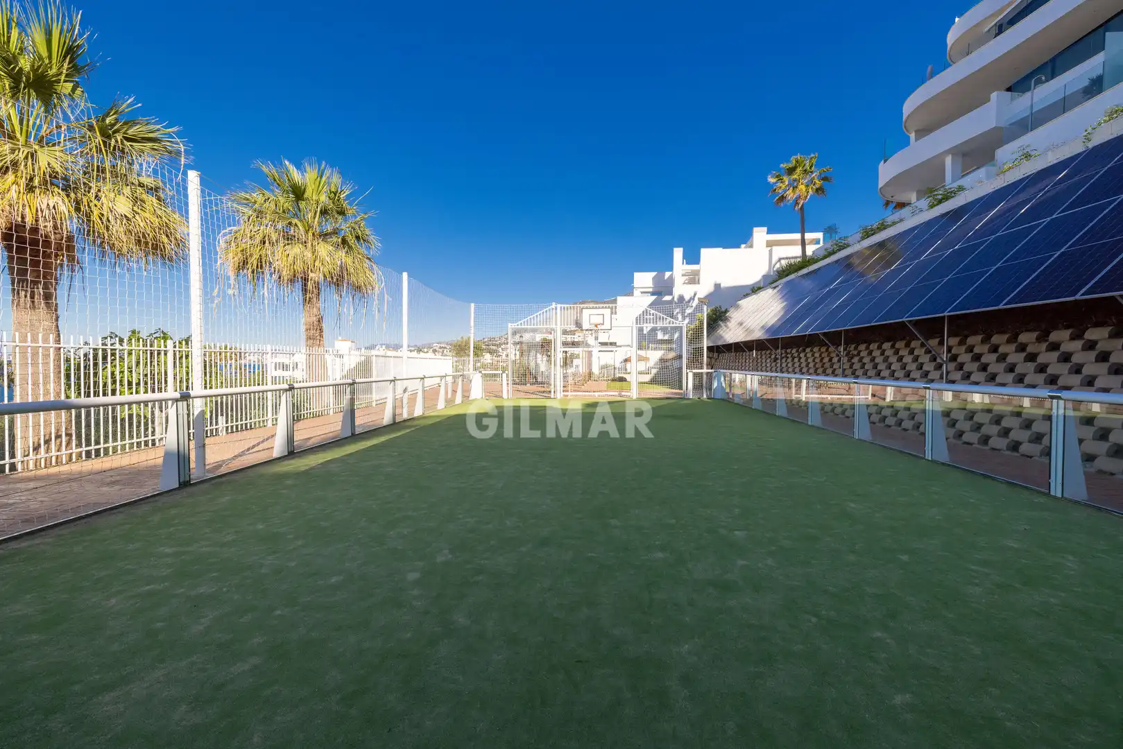 Terrasse von Wohnung zum Verkauf in Benalmádena mit Heizung, Privatgarten und Abstellraum