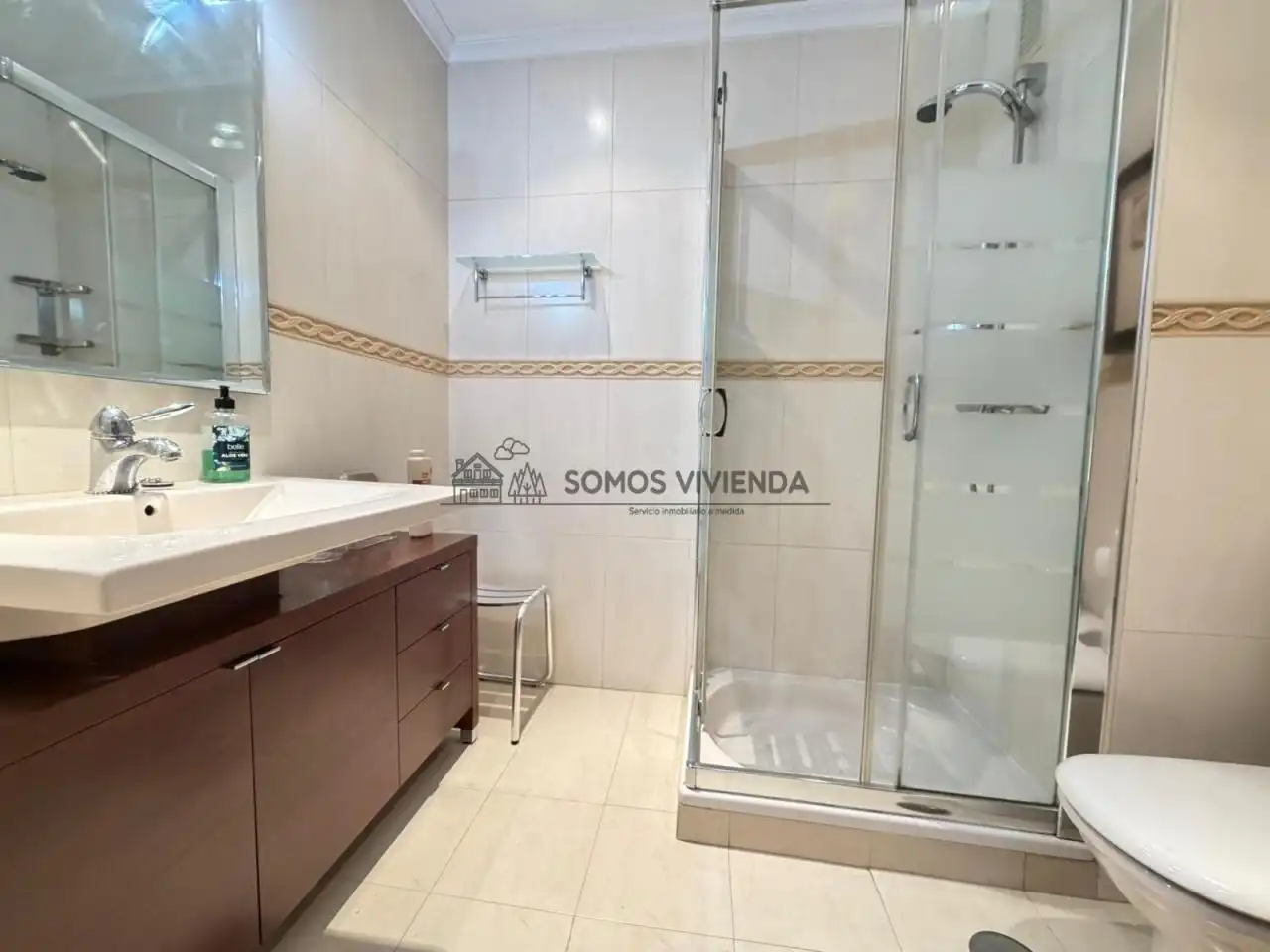 Baño de Piso de alquiler en Ourense Capital  con Calefacción y Amueblado