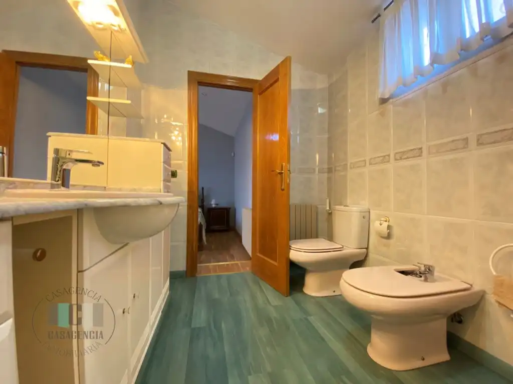 Duplexes for sale in Calle Poeta Verdaguer, Hospital - Plaza del Real