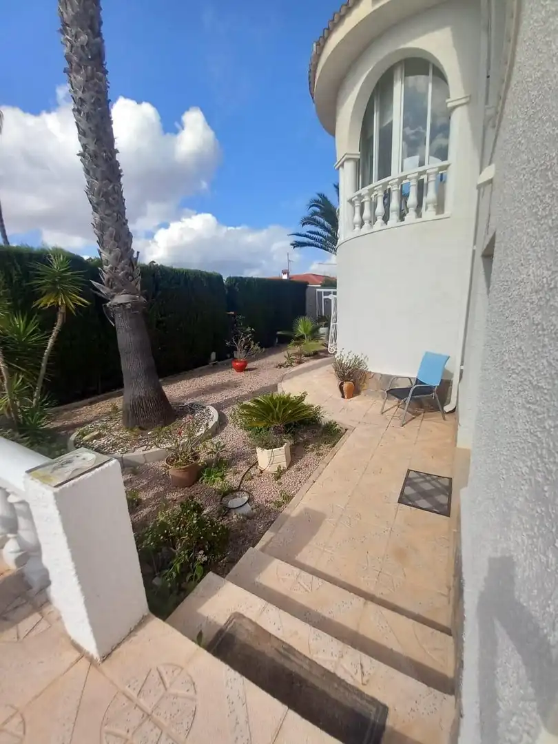Jardí de Casa o xalet en venda en Rojales amb Aire condicionat, Calefacció i Jardí privat