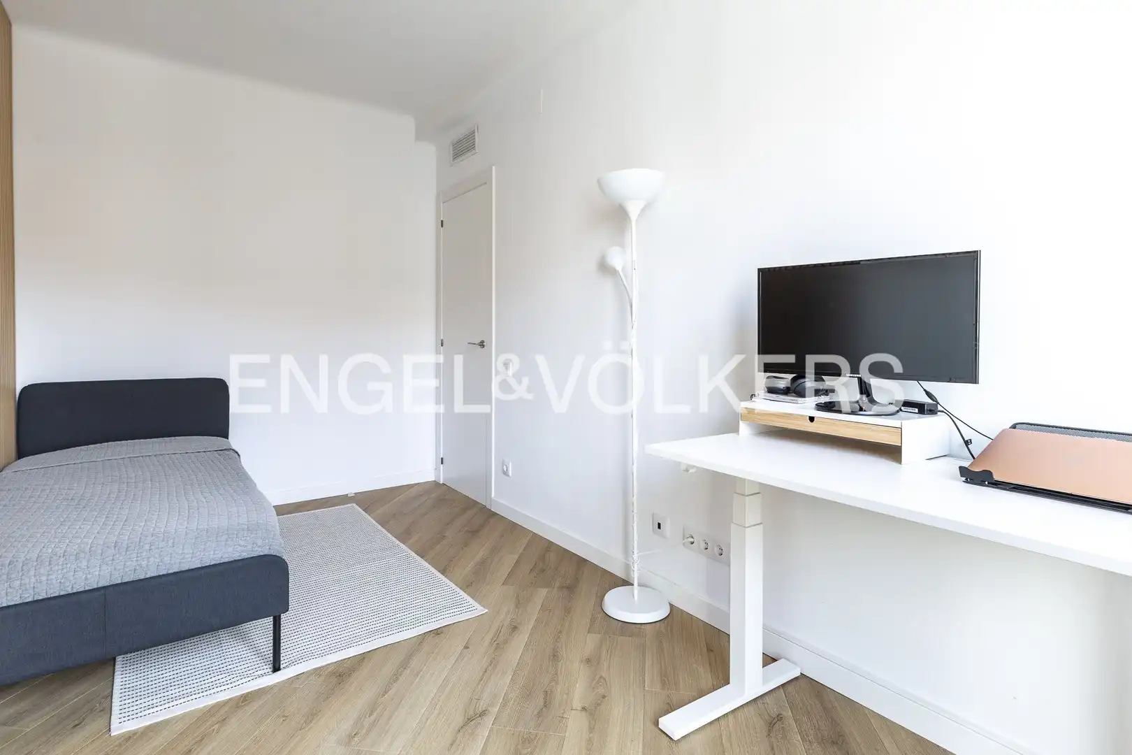Living room of Flat for sale in Barcelona  with Air Conditioner, Heating and Parquet flooring