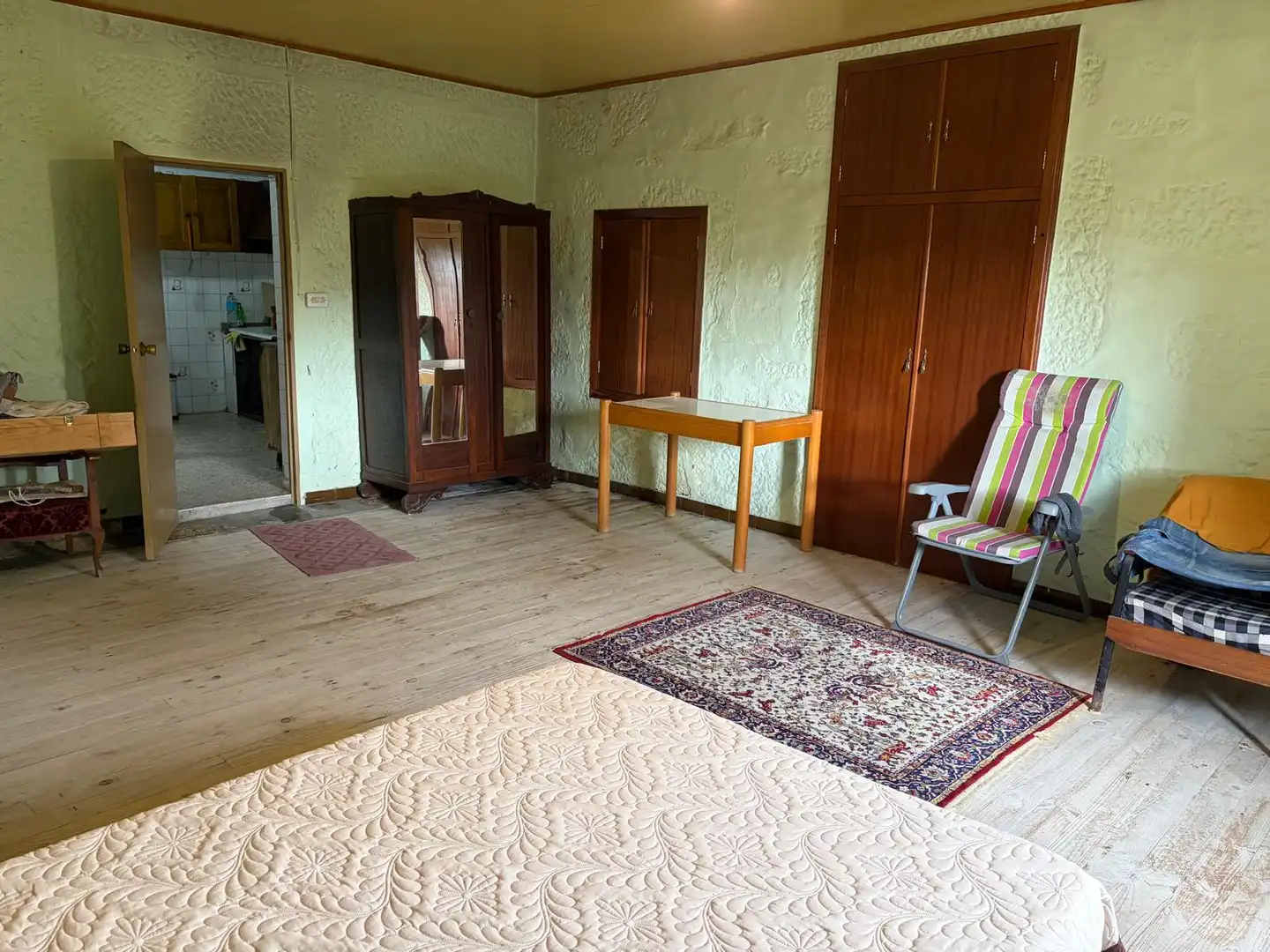 Dormitori de Casa o xalet en venda en Mondariz amb Jardí privat i Moblat