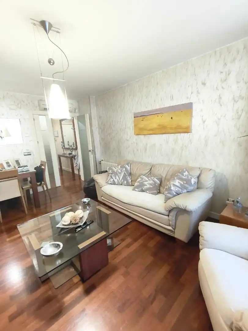 Living room of Flat for sale in Madrid  with Air Conditioner, Heating and Storage room