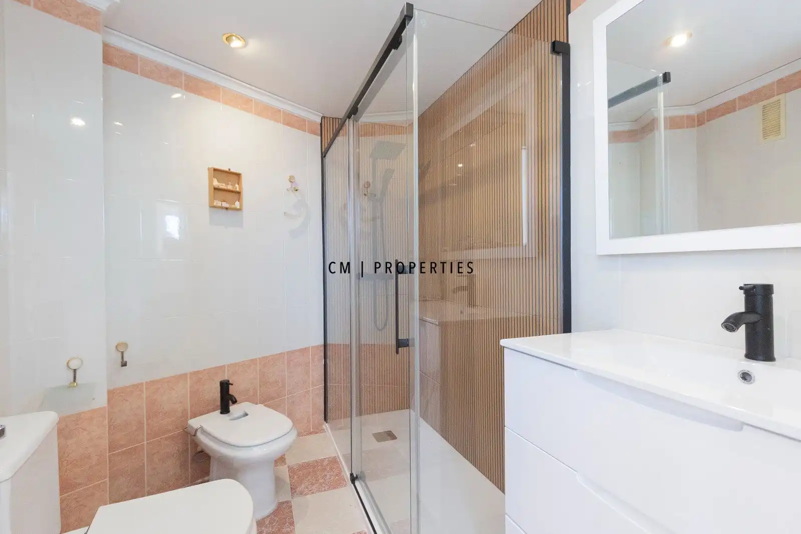 Baño de Ático de alquiler en Faura con Aire acondicionado, Calefacción y Terraza