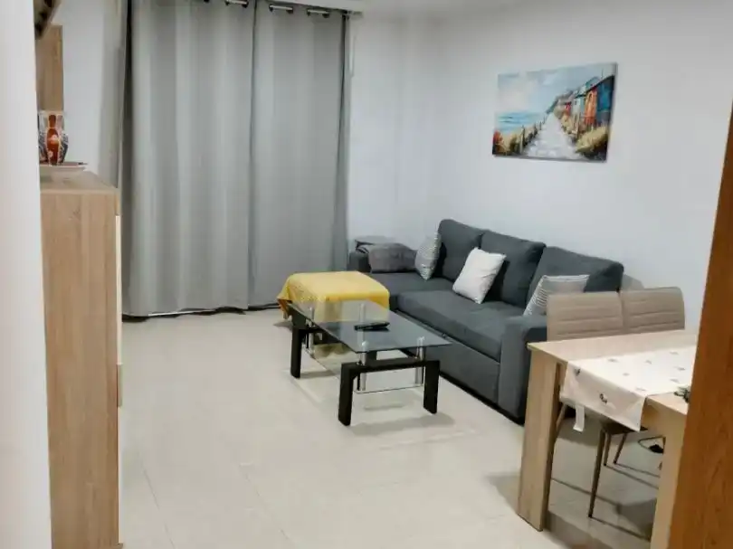 Wohnzimmer von Wohnung zur Miete in Adeje mit Klimaanlage