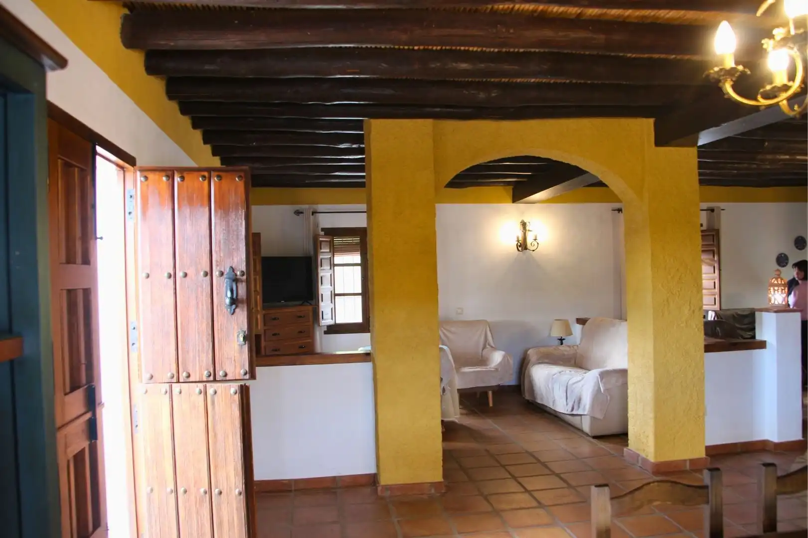 Houses for sale in Guaro  with Air Conditioner, Heating and Private garden