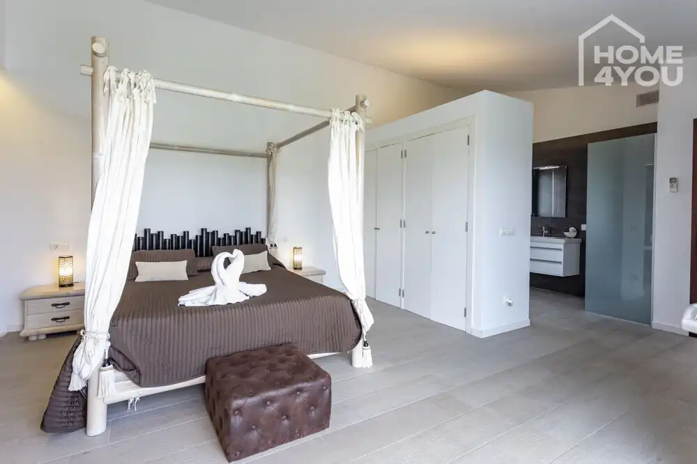 Bedroom of Houses for sale in Sa Pobla  with Air Conditioner, Heating and Terrace