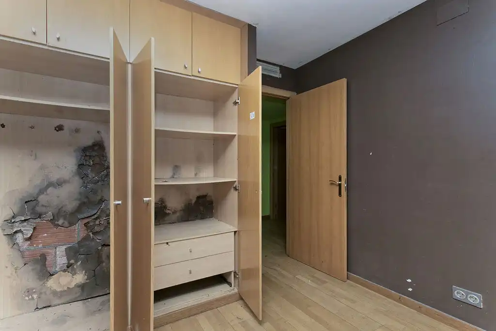 Habitación de Casa o chalet en venta en Cornellà de Llobregat con Aire acondicionado