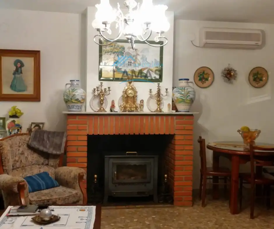 Sala de estar de Casa o chalet en venta en Belvís de Monroy con Aire acondicionado, Jardín privado y Terraza