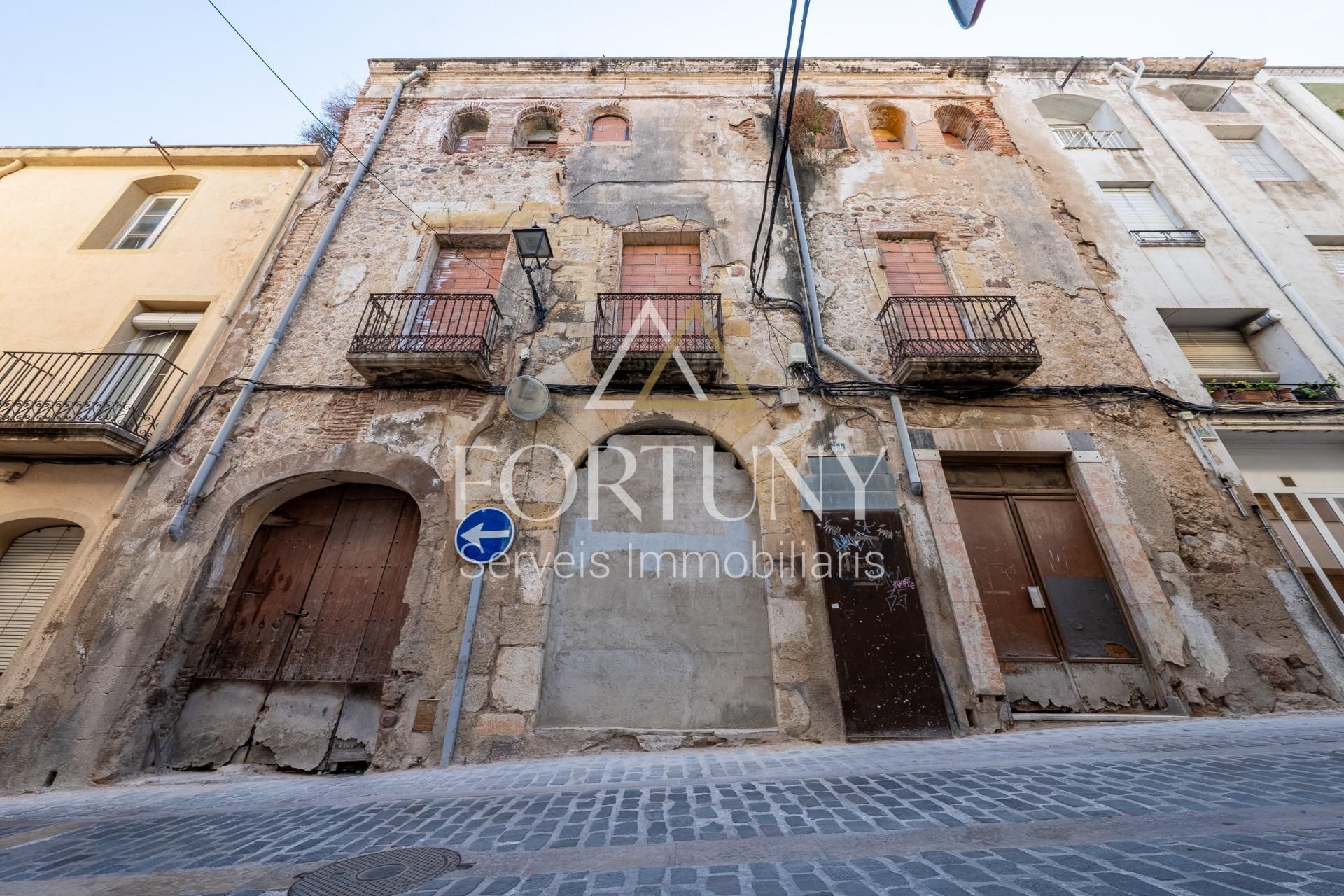 Vista exterior de Edifici en venda en Reus