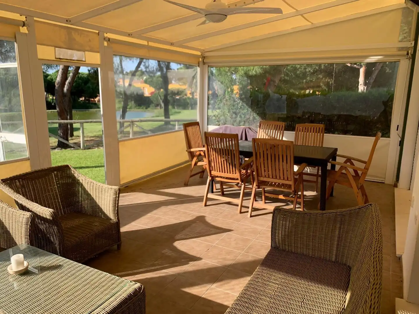 Terrassa de Casa o xalet en venda en Islantilla amb Aire condicionat, Jardí privat i Terrassa